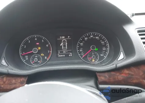 2013 Volkswagen Passat 3.6L V6 Sel Premium z USA, uszkodzony, nr VIN 1VWCM7A34DC031885